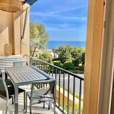 Appt Kris 4 Pax Mer Et Plage A Pieds Appartement Saint-Raphaël